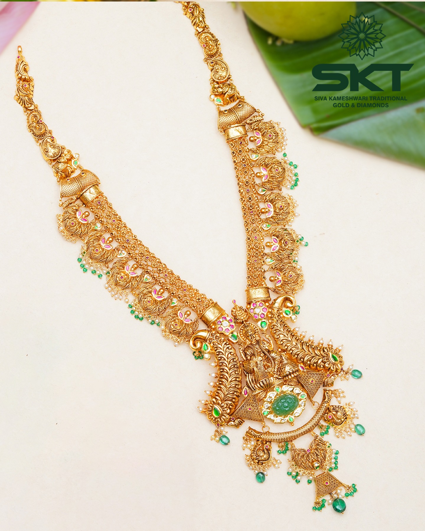 bridal gold jewellery design, sri Lakshmi Devi gold necklace